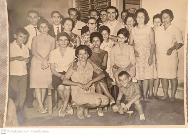 FOTO 04 Recepção a Divaldo Pereira Franco pelo de colaboradores da Boa Nova e Abrigo Alfredo Julio em 1965
